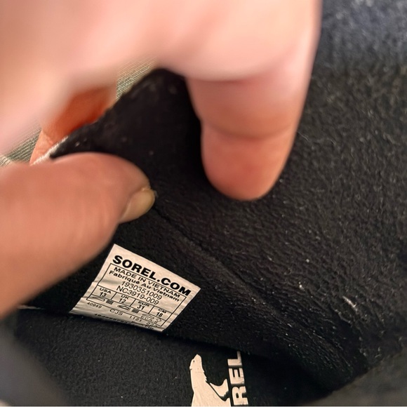 EUC UNISEX SOREL WHITNEY II WATER PROOF SHOES YOUTH SZ 13 - Picture 6 of 6